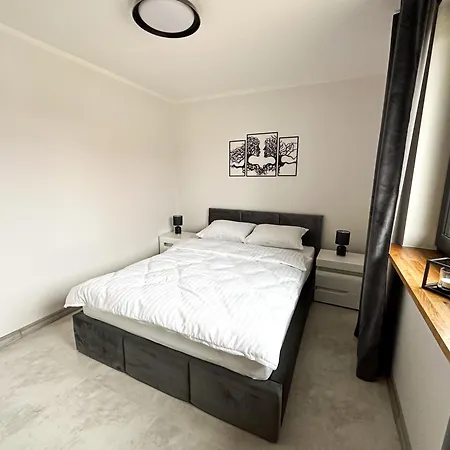 فيلة Dom Nad Selmetem